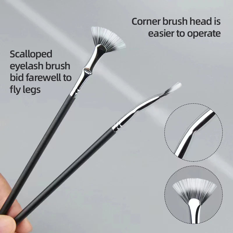 Angled Folding Lash Brush (Buy 1, Get 3)