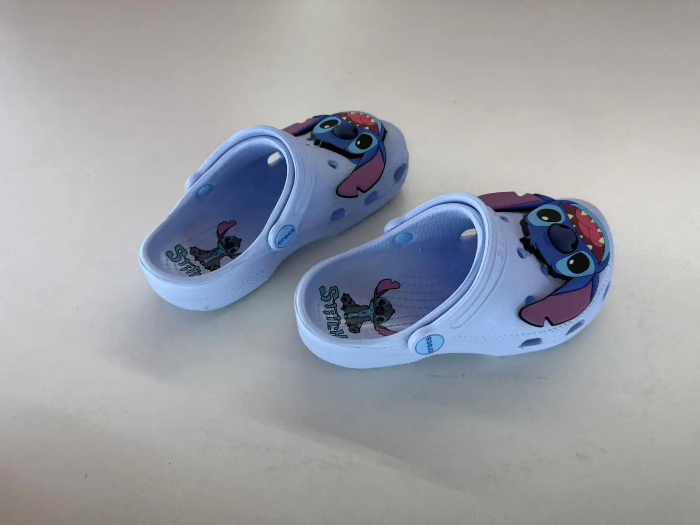 New Disney Cartoon Anime Lilo & Stitch Crocs Boys Girls Adult Casual Beach Non-Slip Breathable Fashion Latest Beach Shoes Gift